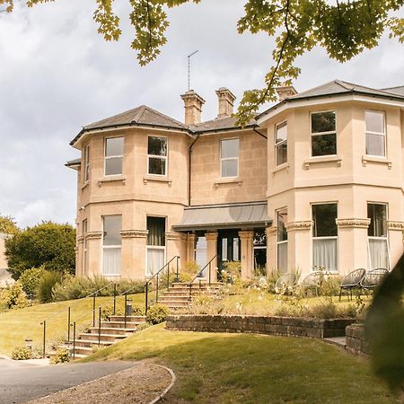 Leighton House - Boutique Guesthouse Bath Luaran gambar The former vicarage of St. Andrew's Church, now the home of the school's headmaster