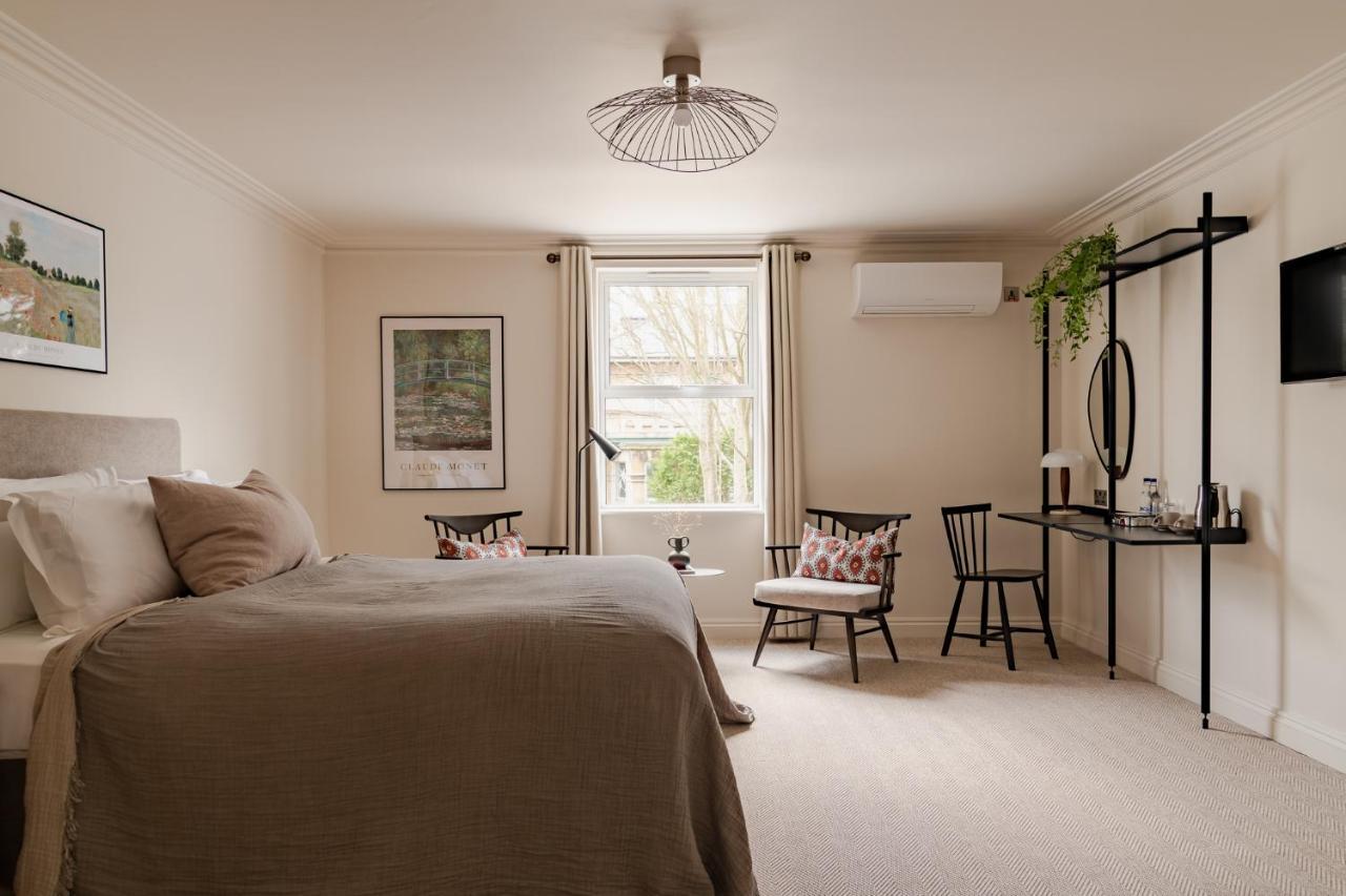 Leighton House - Boutique Guesthouse Bath Luaran gambar A room at the hotel
