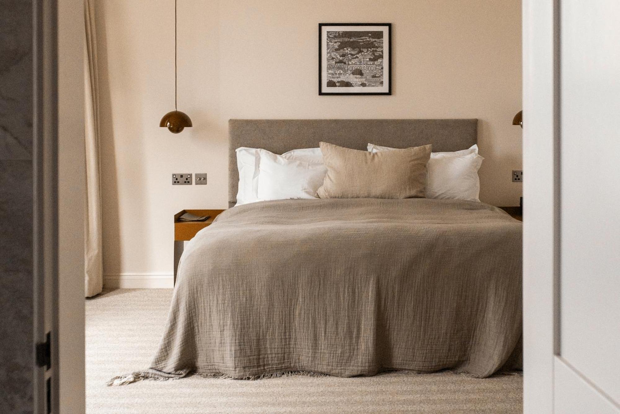 Leighton House - Boutique Guesthouse Bath Luaran gambar A bedroom