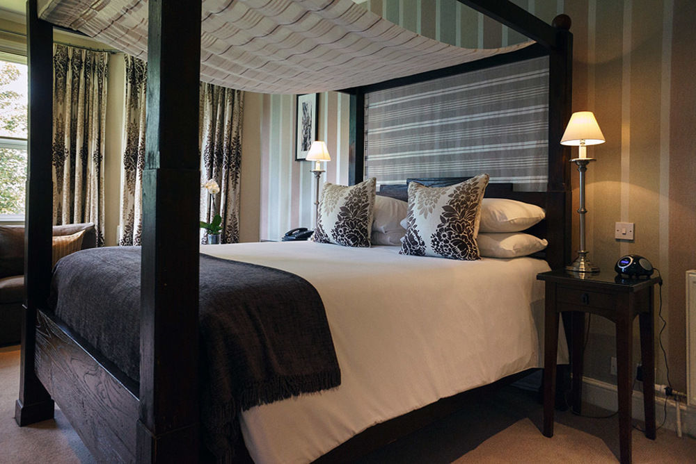 Leighton House - Boutique Guesthouse Bath Luaran gambar A bedroom at The Old parsonage